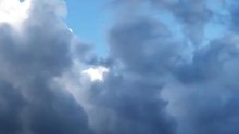 Você sabia que o raio pode ser mais quente que o sol? Descubra como ele se forma em segundo #Shorts