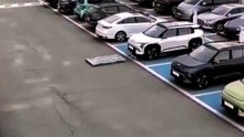 Hyundai Autonomous Robots Can Now Park Your Car | Future Valet Tech