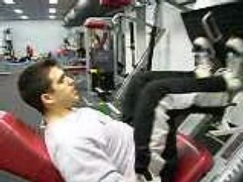 www.TheAlphaBody.com Leg Press