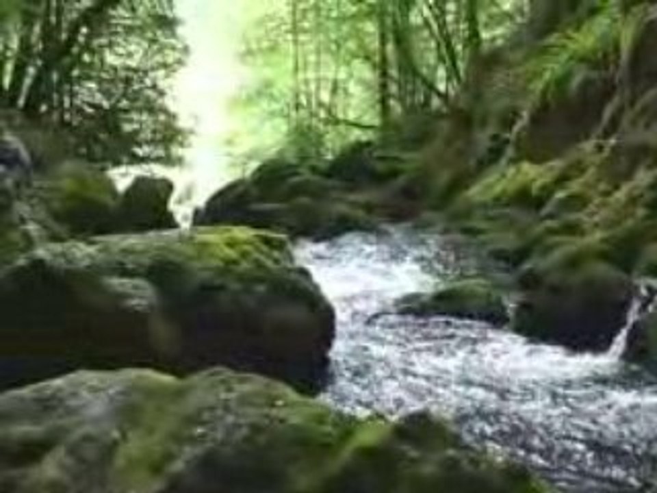 La résurgence de la cascade du Pissieux