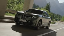 Der neue BMW iX4 - Sportlich-elegante Silhouette, unverwechselbares Heckdesign