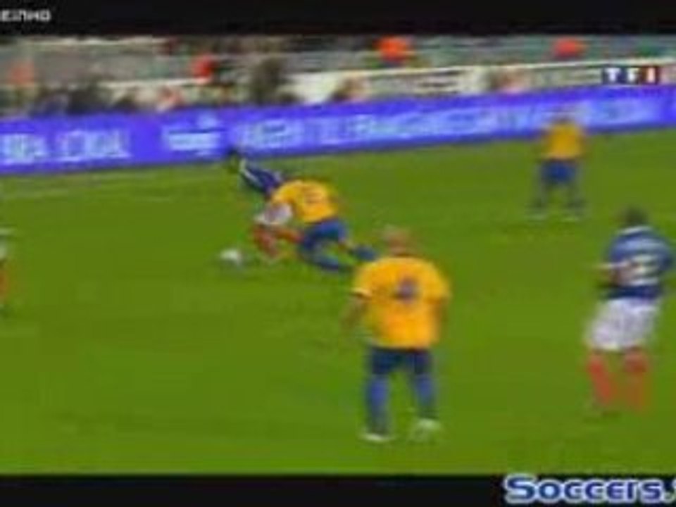 Suède 2 - 3 France But de Benzema 1-1 20/08/2008