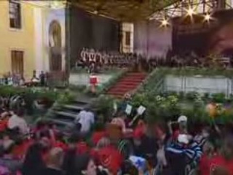 Ewa Farna - Boží mlejny melou @ Velehrad 04.07.08