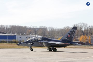 Yak-130M: la Russia testa una nuova versione dell'aereo militare con radar e armamenti modernizzati