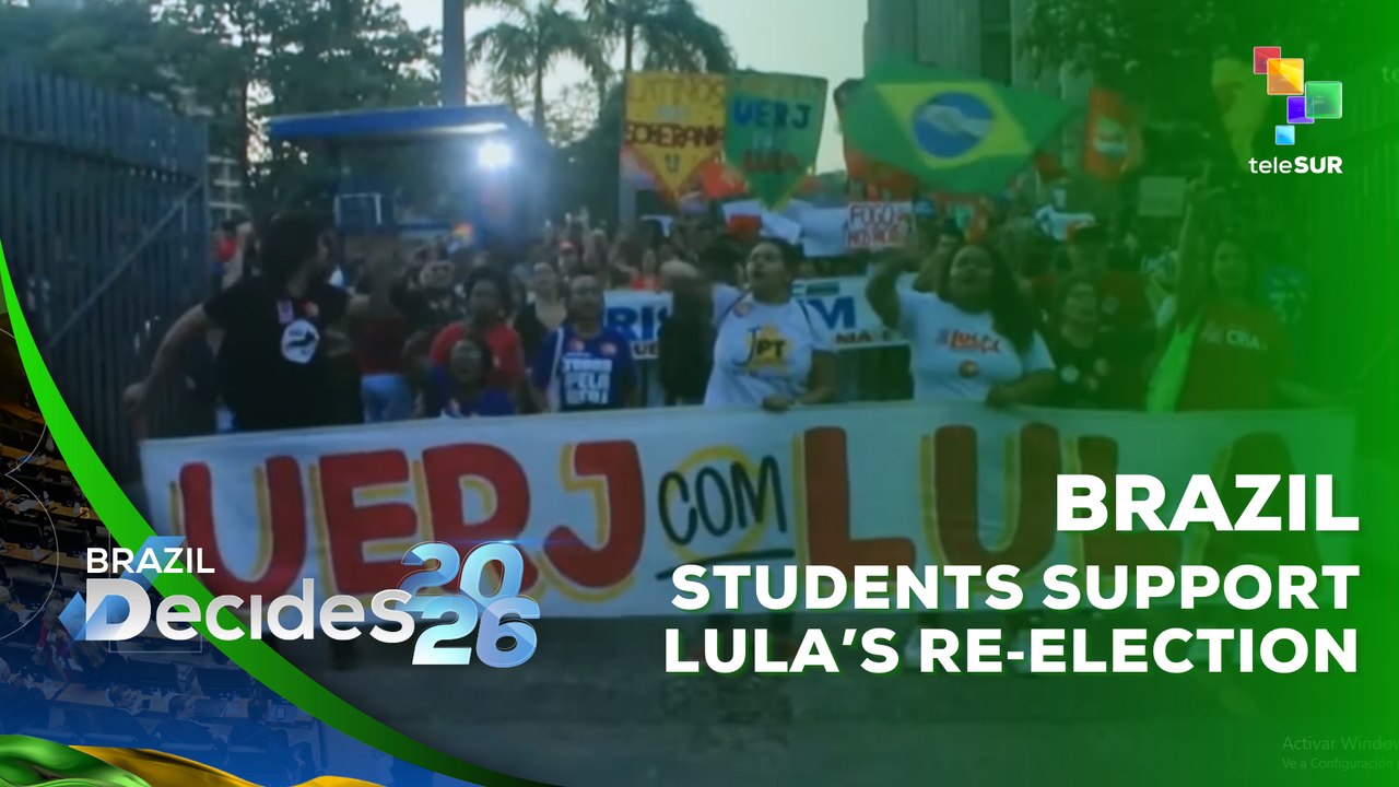 Student protests in support of pres. Lula da Silva's re-election in Rio ...