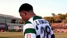 Sancho com camisola de Ronaldo