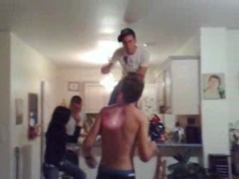 danse sur la table
