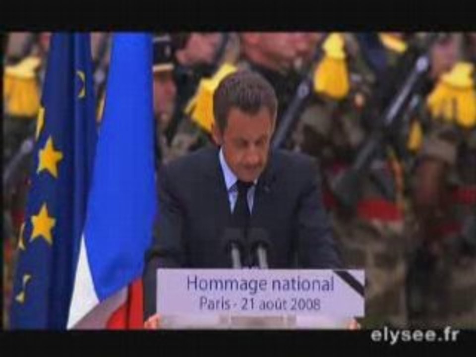 Cérémonie pour les soldats tués en Afghanistan aout 2008