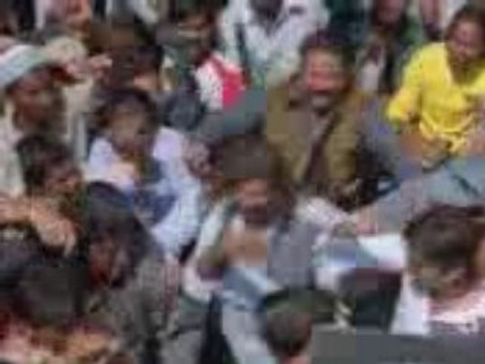 Halla Bol - Jab Tak Hai Dum (MV)