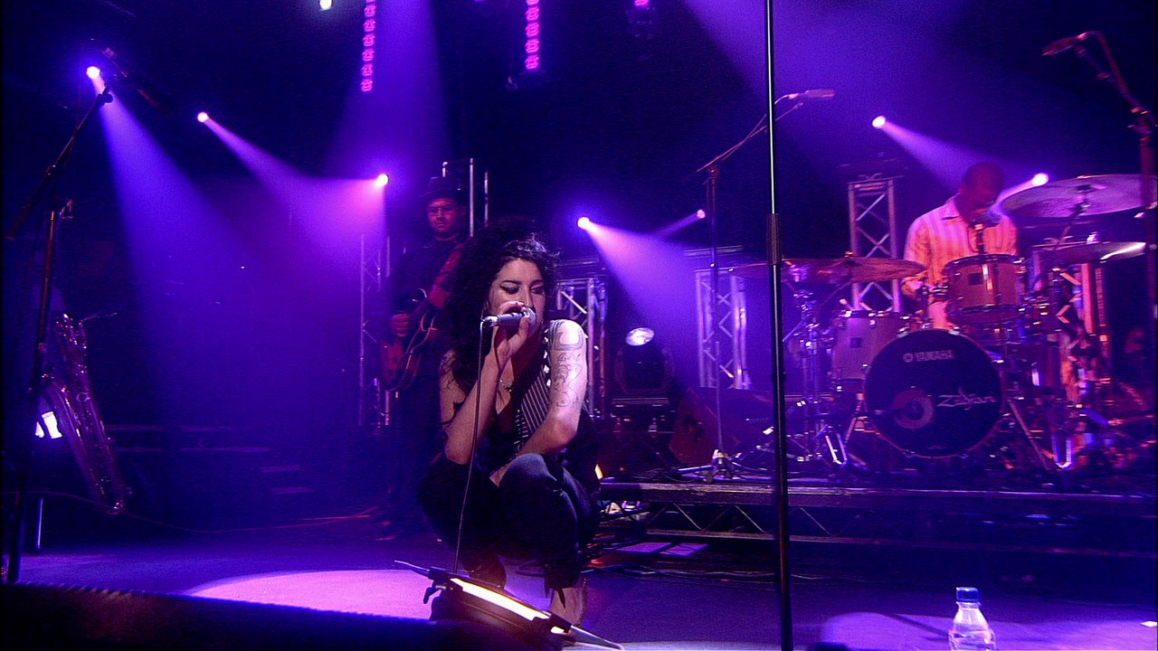 Amy Winehouse - Back To Black (Live From The Album Chart Show / 2006 ...