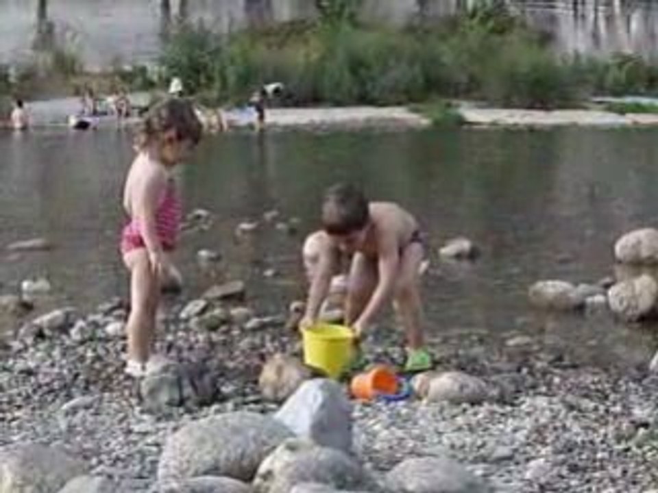 18 AOUT 2008 fou rire à la rivière