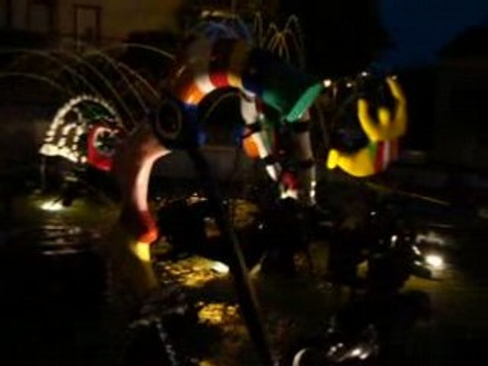 niki de saint phalle fontaine 2