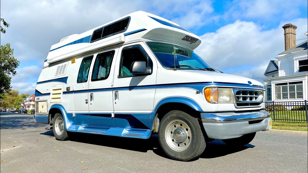 Charles’ 1998 Coachman Vanlife Tour | Detailed Camper Van RV Walkthrough
