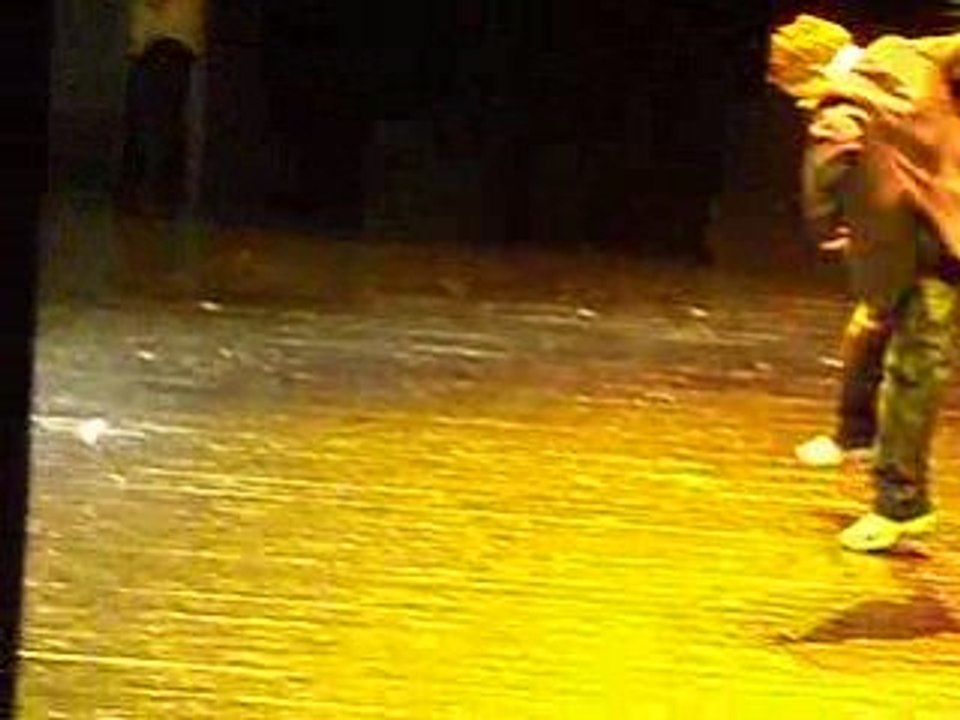 Lucas danse hip hop championnat d' Avignon