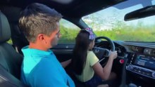 APRENDIENDO A MANEJAR _ Las Leoncitas Kids