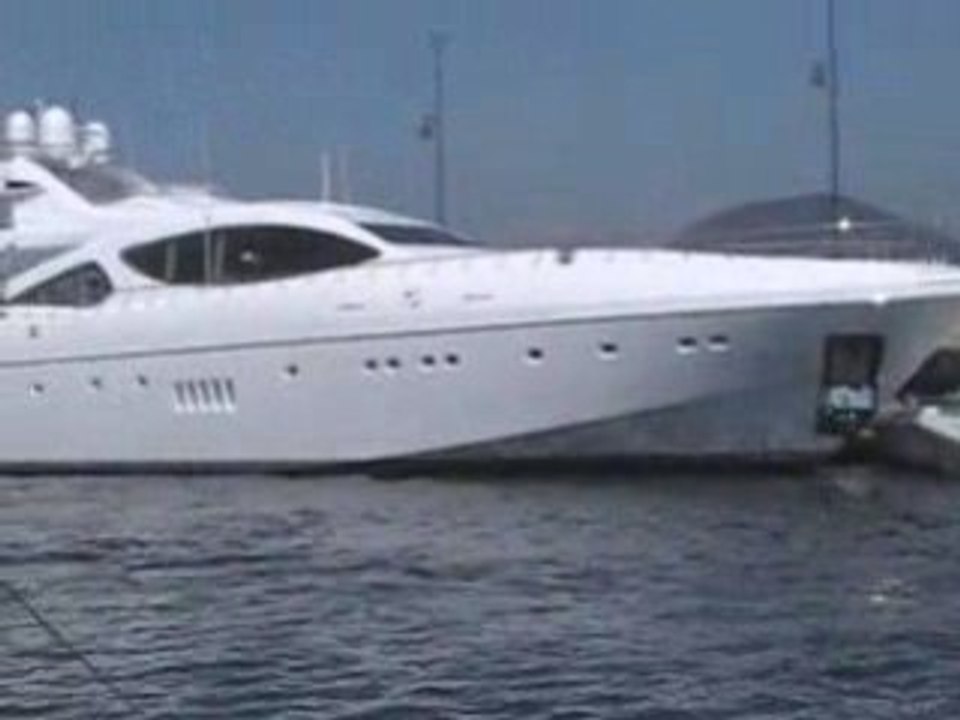 Yacht2