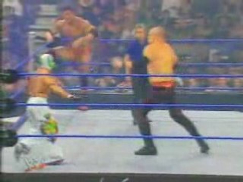 Armageddon 2005 - Batista & Rey Mysterio Vs Big Show & Kane