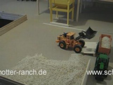 RC Radlader beläd einen Siku Control Joskin Anhänger