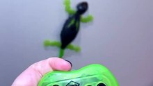 Remote Control Climbing Wall Lizard – Fun Christmas Gift for Pets & Kids