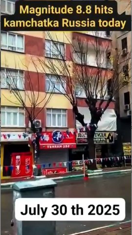 When an 8.8 Magnitude Earthquake Strikes! 🇷🇺⚠️ #shorts