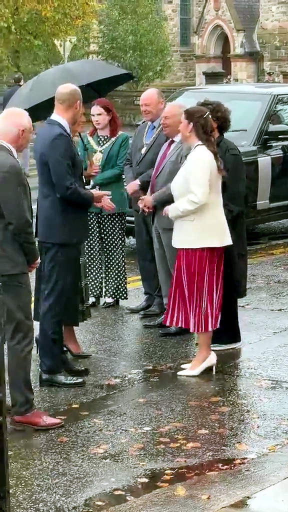 Princess Kate's selfless umbrella gesture in Northern Ireland