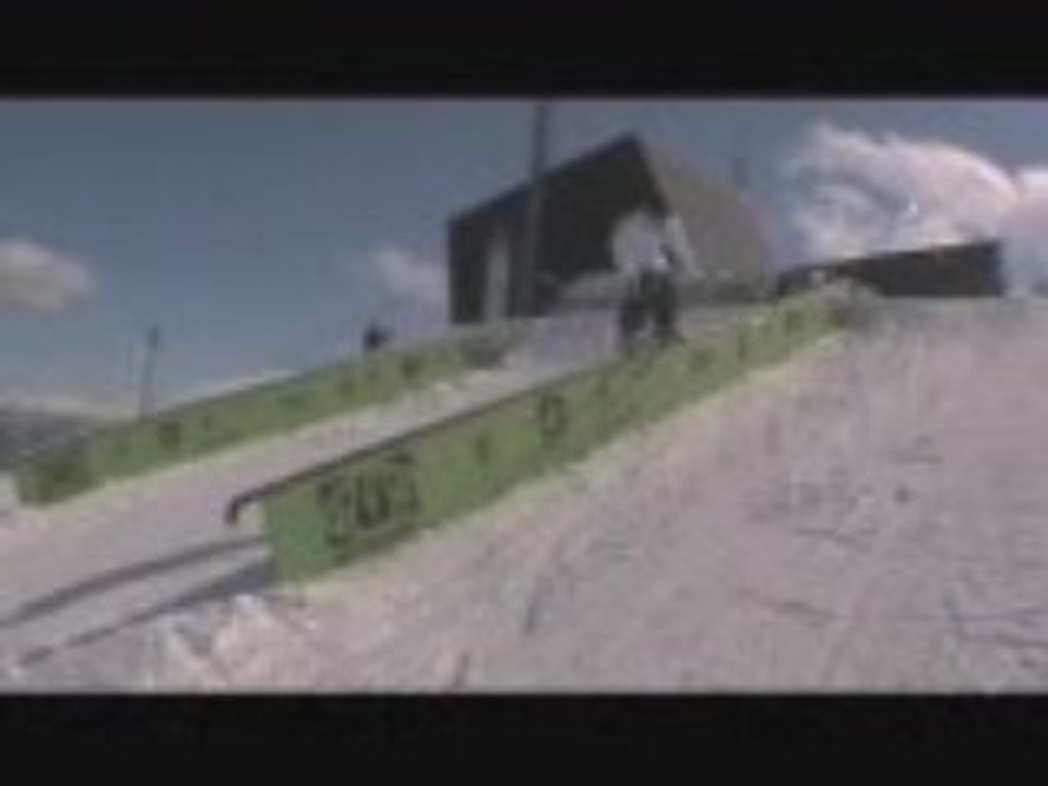 yungT short promo 08