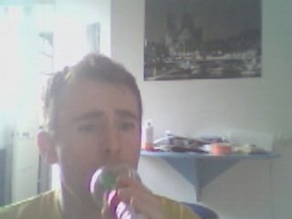 Wiwi égratigne "My oh my"