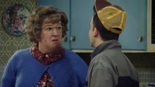 Madame Lebrun S02E05 - Maman gonflable
