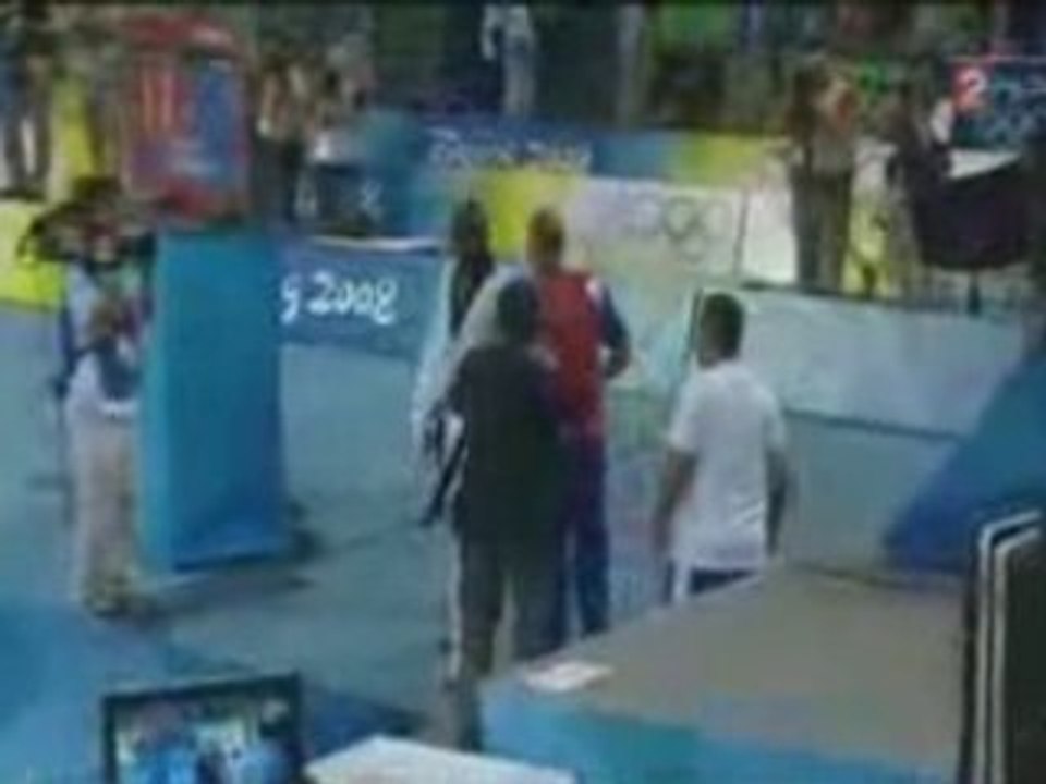 Cuban Olympic Taekwondo Angel Matos Attacks Referee - video Dailymotion