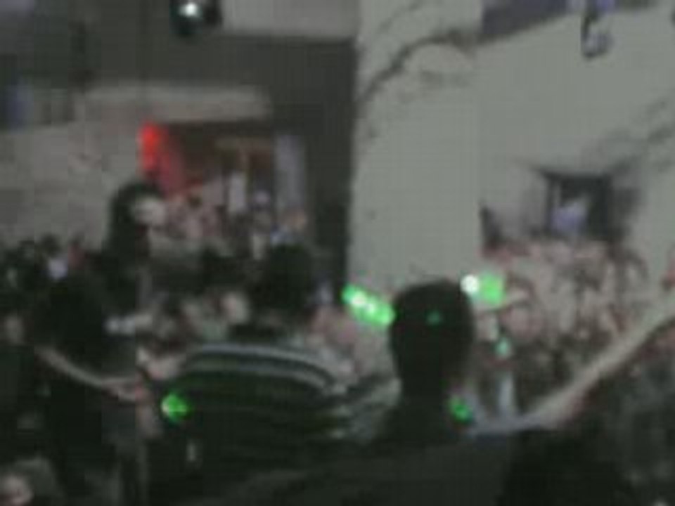 D-Psy VS Rompy