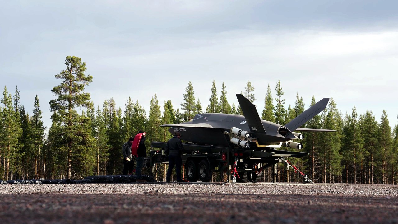 Airbus Valkyrie U740: Europe's First Uncrewed Combat Aircraft Soars on Maiden Flight!