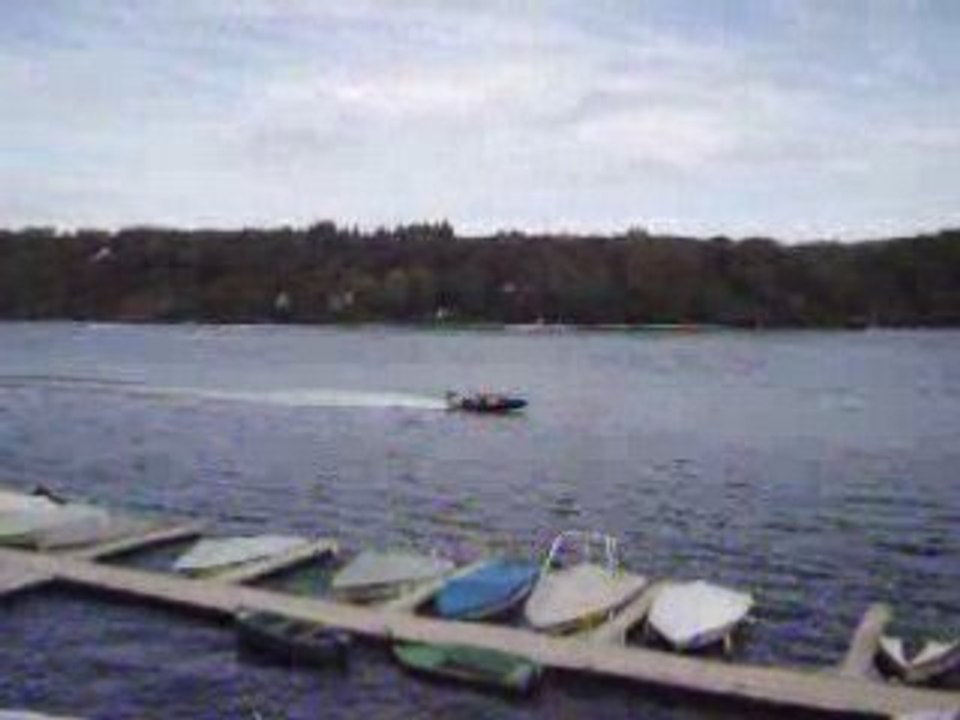 Ski nautique vitesse 1 le 24 aout 2008 eguzon(36)