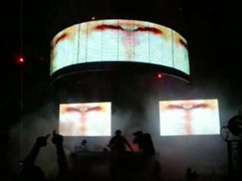 house house house ... Joachim Garraud Arzon Invasion 2008