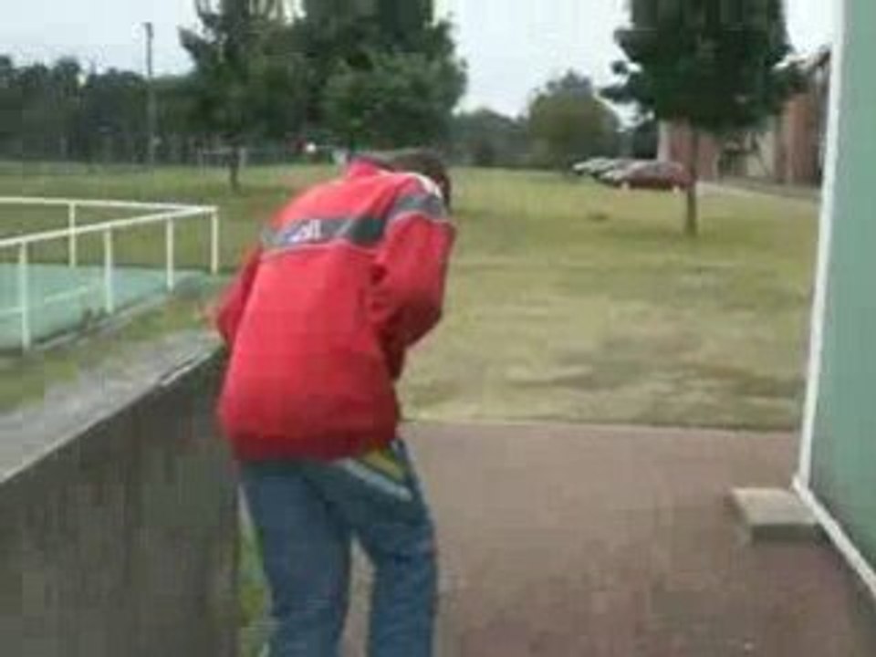 julien qui boi un panach