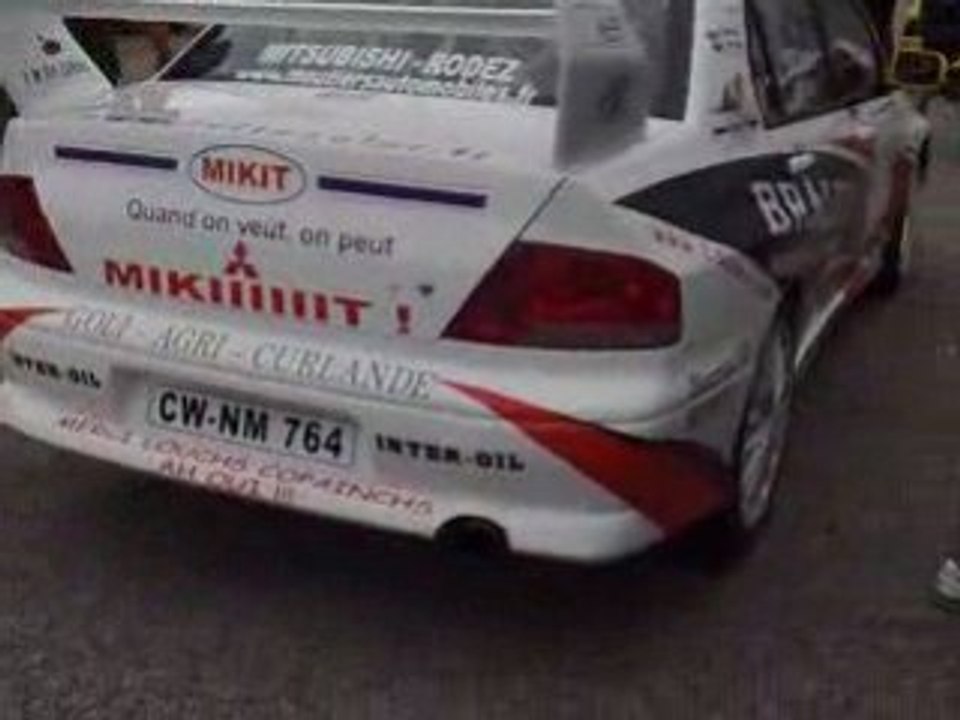 Da Cunha Mitsubishi Lancer Evo 8 rallye 3 chateaux