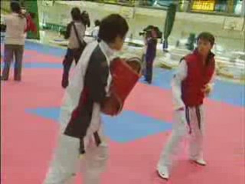 Su Li Wen treinando
