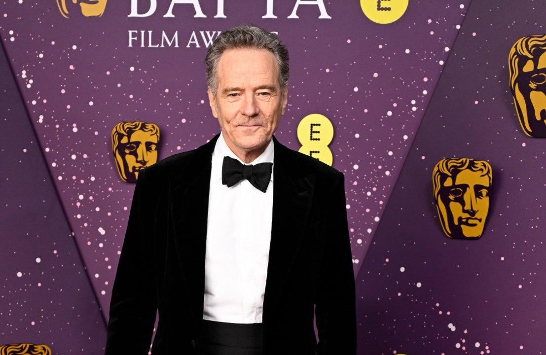 'Zutiefst verzweifelt': Bryan Cranston trauert um RJ Mitte