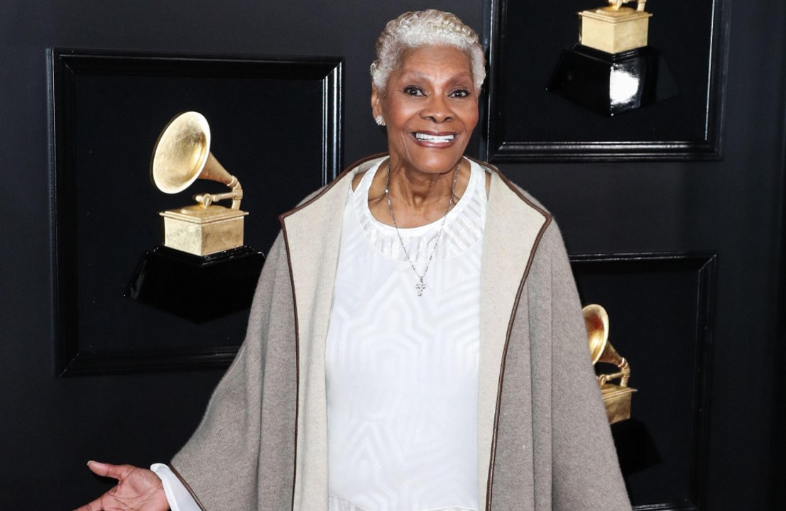 Starke schmerzen: dionne warwick kann weder 'stehen noch gehen'
