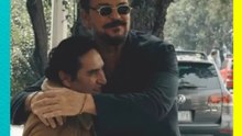 ¡Ricardo Arjona le regala un carro a Pocho, el hombre que lo inspiró a escribir “Historia de Taxi”!