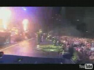 Blink-182 - Anthem Part Two  Live In Chicago