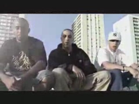 Kalash l' Afro feat Red K & Saliente: 1.3 sur la plaque