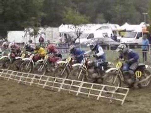 Départ 2 MX anciennes Martigné Ferchaud 2008