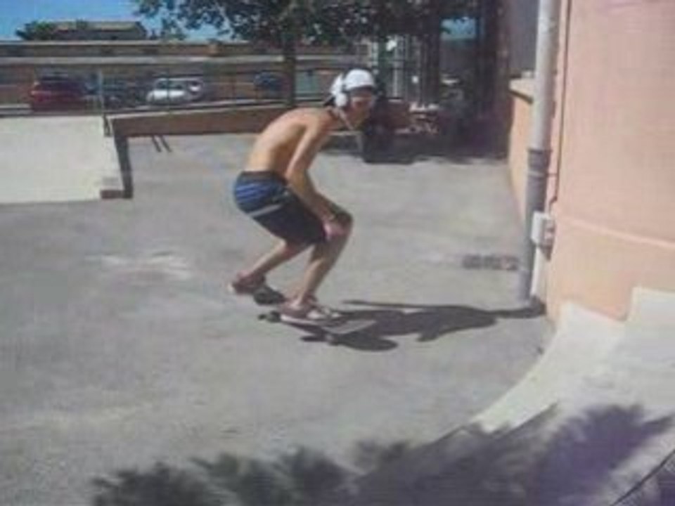 yoshi fait un flîp nose tail