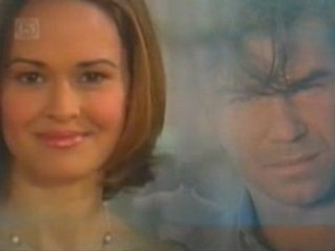 Sunset Beach - generique / opening #9.1 (Sydney Penny)