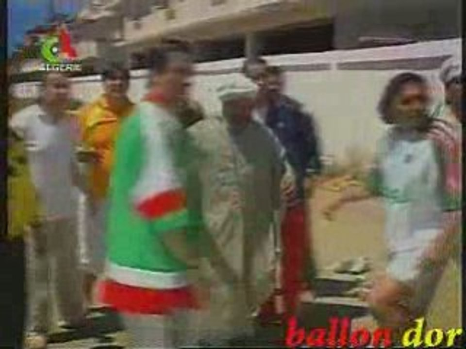 HADJ LAHDAR (LA RENCONTRE DE FOOT,PART1)
