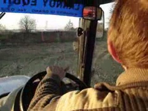 acceleration tla 90 New Holland