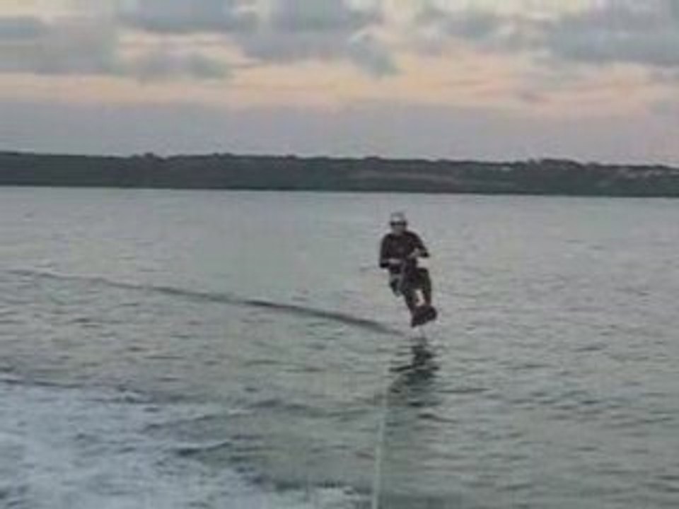Saut de la vague en sky ski