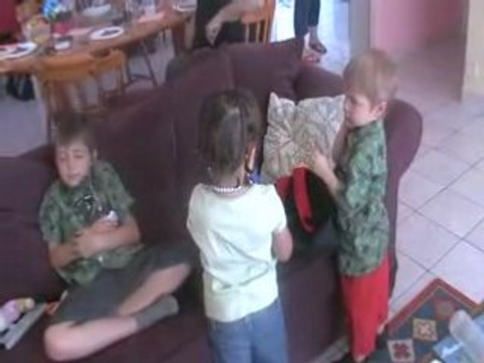 MOV009