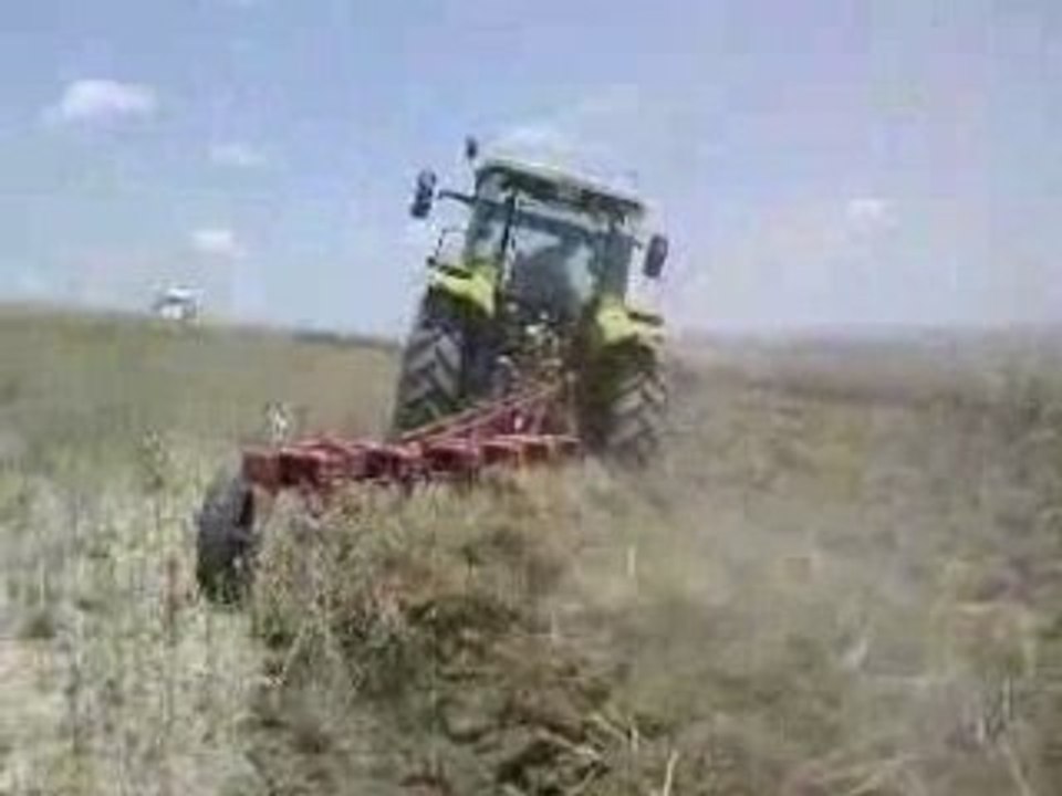 CLAAS ARES 567 ATX 6' lı 16 Numara Pullukla Tarlada PART2