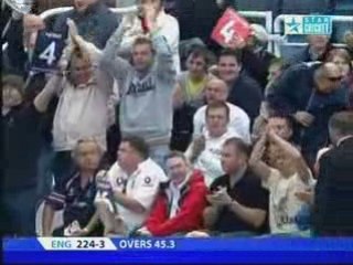 Pietersen-Flintoff 158-run partnership v RSA - 1st ODI 08